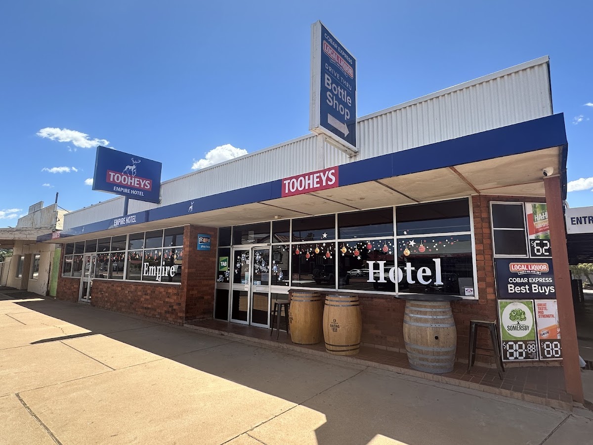 Empire Hotel Bistro & Bottleshop